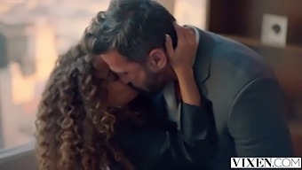 Petite Vixen Cecilia Lion Seduces Her Boss With Kisses And Sensual Touches