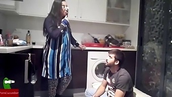 Amateur Girlfriend'S Homemade Video With Glasses, Pussy, And Cum Facial