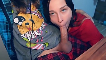 Stepsister Enjoys Giving Oral Pleasure In Video Game Setting
