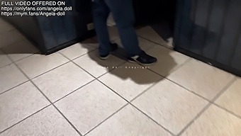 Amateur Couple Gets Joined By Voyeur In X Cinema