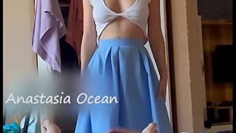 Young Man Jerks Off While His Stepsister Gets Dressed