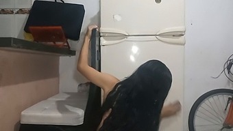 My Stepsister'S Oral Skills Were Put To The Test As She Eagerly Took My Large Penis Into Her Mouth
